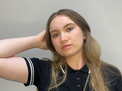 UdeleHigh from LiveJasmin