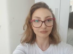 UnforgettableMik - blond female webcam at LiveJasmin