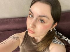 UnrealOlivia from LiveJasmin