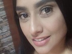 ValeBedoya - female with black hair webcam at LiveJasmin