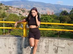 ValentinaDiosa - female with brown hair and  big tits webcam at LiveJasmin