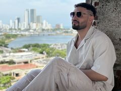 ValentinoGrey from LiveJasmin