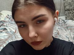 ValeriePere - female with brown hair and  small tits webcam at LiveJasmin