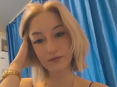 VedaLakes - blond female webcam at LiveJasmin