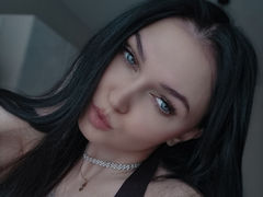 VellaRobinsonn from LiveJasmin