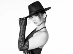 HellenBeckham - female with black hair and  big tits webcam at LiveJasmin