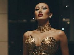 VeronicaVon - shemale with black hair webcam at LiveJasmin