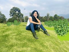 CastilloMariana - female with black hair and  big tits webcam at LiveJasmin