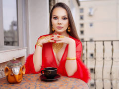 VictoriaMinna - female with brown hair and  big tits webcam at LiveJasmin