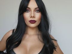 VictoriaMinna - female with brown hair and  big tits webcam at LiveJasmin