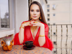 VictoriaMinna - female with brown hair and  big tits webcam at LiveJasmin