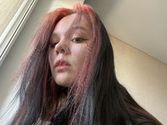 ViellaRosewood - female with black hair and  big tits webcam at xLoveCam