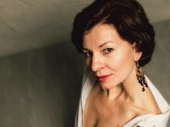 ViktoriiaRom from LiveJasmin