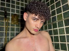 VillyXin from LiveJasmin