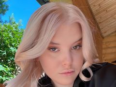 ViolaBunny from LiveJasmin