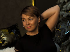 ViolaHola - female with brown hair and  big tits webcam at LiveJasmin