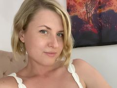 VI0LET - blond female with  big tits webcam at LiveJasmin