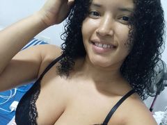 VioletLaura from LiveJasmin