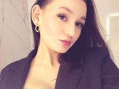 ViollaShake from LiveJasmin