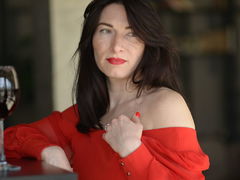 VivenAmour - female with brown hair and  big tits webcam at LiveJasmin