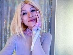 ViviRoss - blond female webcam at LiveJasmin