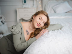 VivianThomas - blond female with  big tits webcam at LiveJasmin