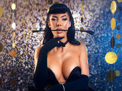 VivienneRuth - female with black hair and  big tits webcam at LiveJasmin