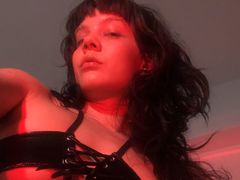 VixenSam - female with black hair and  small tits webcam at LiveJasmin