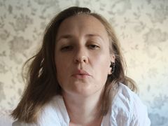 VladaUlliel from LiveJasmin