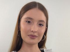 VoncileEllo from LiveJasmin