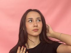 WalterReber - female with brown hair webcam at LiveJasmin