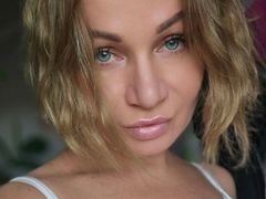 WandaCobalt from LiveJasmin