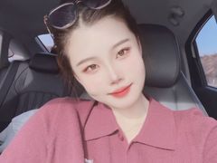 WangHuiii from LiveJasmin