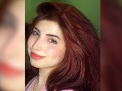 WaniaAroura from LiveJasmin