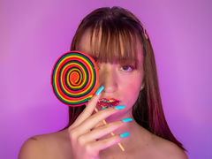 WenStacie - female with red hair webcam at LiveJasmin