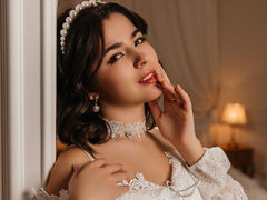 WendyFinch - female with brown hair webcam at LiveJasmin