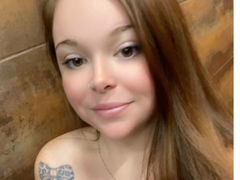 Whitneyyy from LiveJasmin