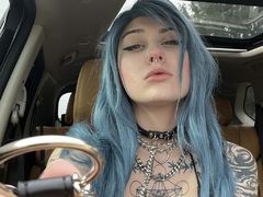 Whorrorz - female with black hair webcam at LiveJasmin