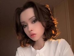 WillenaShake - female with brown hair and  small tits webcam at LiveJasmin