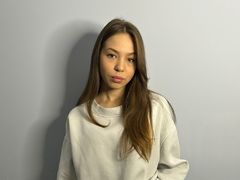 WilonaDavi from LiveJasmin