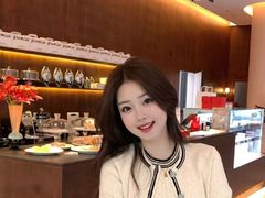 Winnia - female with black hair and  big tits webcam at LiveJasmin