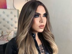 XeniaLux - shemale with black hair webcam at LiveJasmin