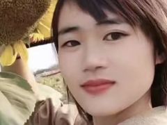 XiaoqiongLen from LiveJasmin