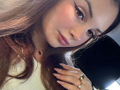 Xtheprettyex from LiveJasmin