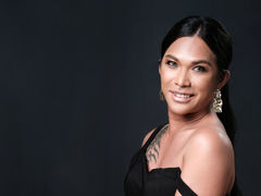 YaninaPinay from LiveJasmin