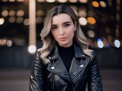 YasrielKaro - blond female webcam at LiveJasmin