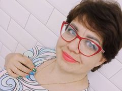 YelenaPanersu from LiveJasmin