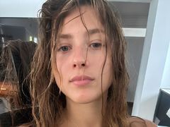 YessKiki from LiveJasmin