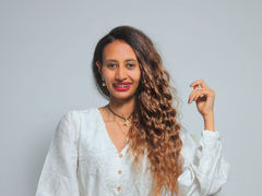 Yordina from LiveJasmin