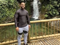 YosethSmith - female with black hair webcam at LiveJasmin